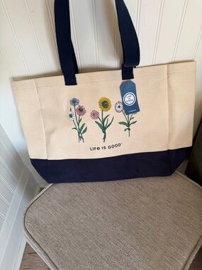 Life Is Good Canvas Floral Tote - Cream & Navy
